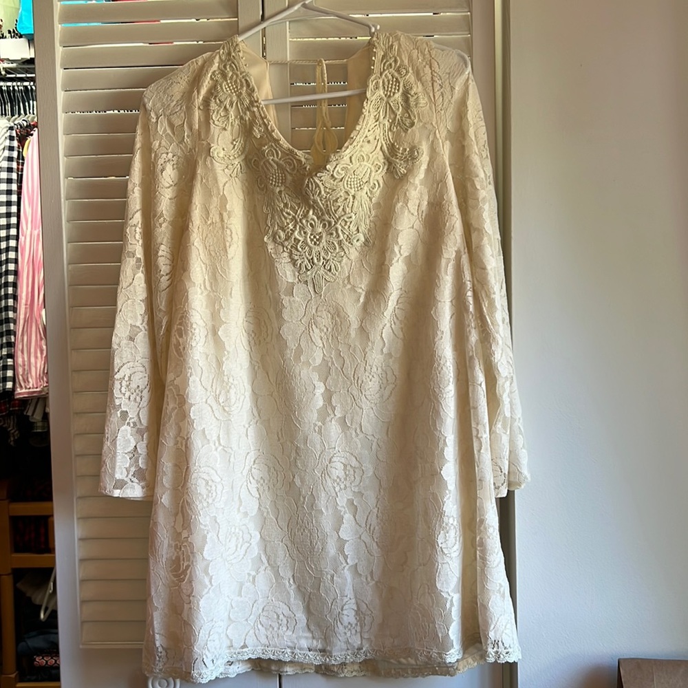 NWOT Flying Tomato Lace mini shift dress